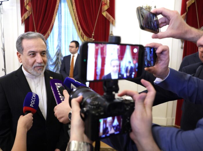Trump’s Netanyahu endorsement sharpens Iran threats as Lavrov heads to Tehran